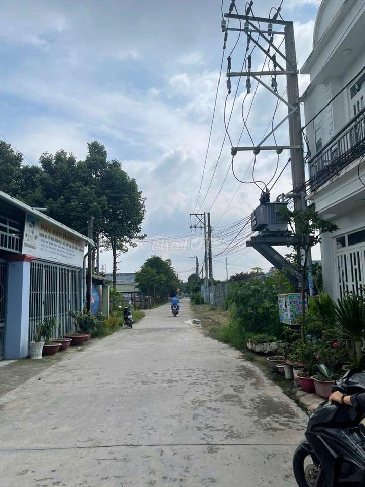 Bán đất xây nhà ở 250tr cách chợ Mỹ Hạnh Nam 500m