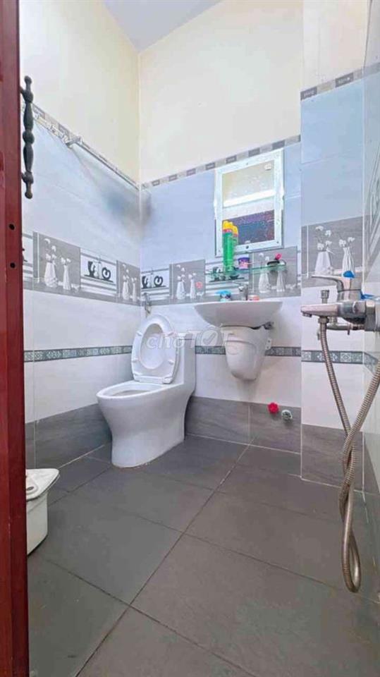 Nhà 65 m2,  MT 4 tầng , KDC Bông Sao giá nhỉnh 11 tỷ thương lượng.