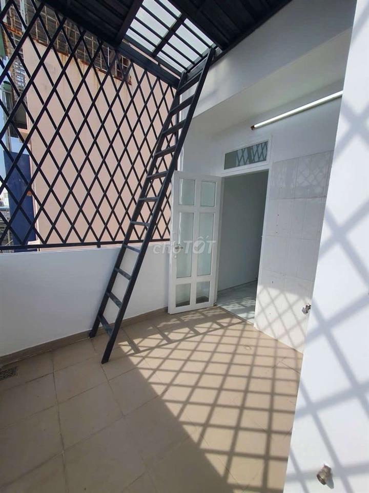 Nhà 4 tầng,  50 m2 Phạm Thế Hiển Quận 8, 3,6 x 14,5 m, giá nhỉnh 6 tỷ.