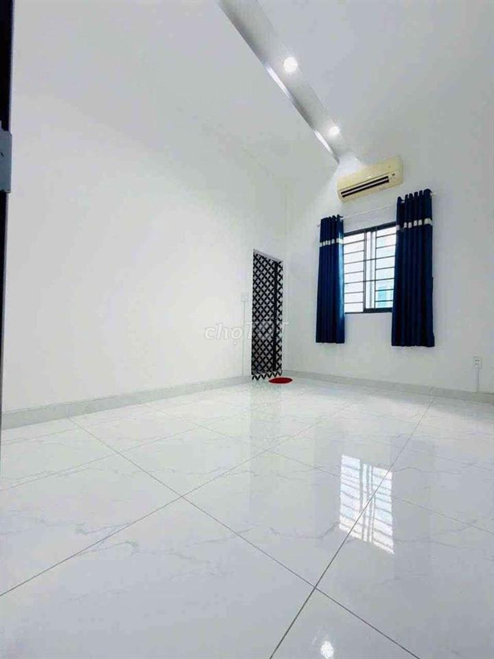 Nhà 75m2, 2 MT hẻm xe hơi, 5,5x14, Âu Dương Lân, Q8, giá nhỉnh 6 tỷ
