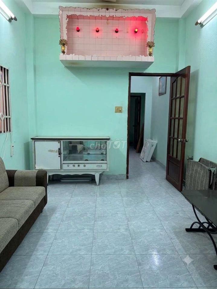 Nhà 70 m2, quận 8,  gần Cao Lỗ, 3 tầng, 3,2x22 m, giá chỉ nhỉnh 6 tỷ.