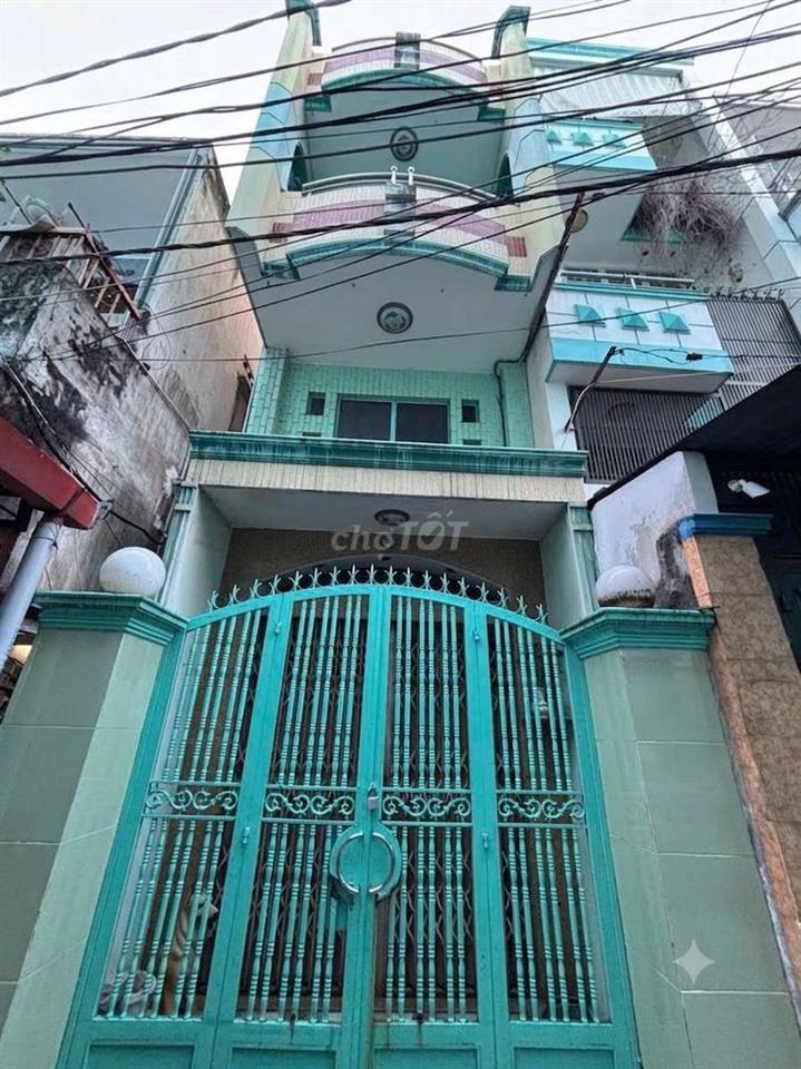 Nhà 70 m2, quận 8,  gần Cao Lỗ, 3 tầng, 3,2x22 m, giá chỉ nhỉnh 6 tỷ.