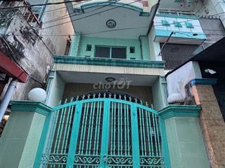 Nhà 70 m2, quận 8,  gần Cao Lỗ, 3 tầng, 3,2x22 m, giá chỉ nhỉnh 6 tỷ.