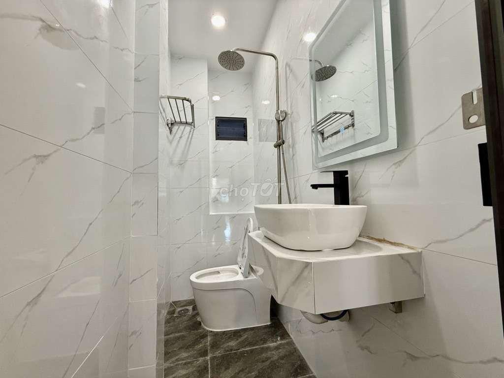 Nhà MT 61 m2, quận 8, gần Âu Dương Lân, 2 tầng, 3,7 x 16m, nhỉnh 8 tỷ.