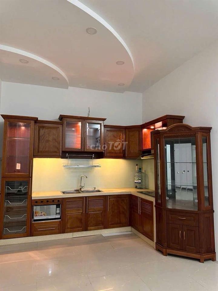 NHÀ 137M2 KDC, GẦN BẾN XE QUẬN 8 - 7M x 19,5M - GIÁ NHỈNH 12 TỶ.