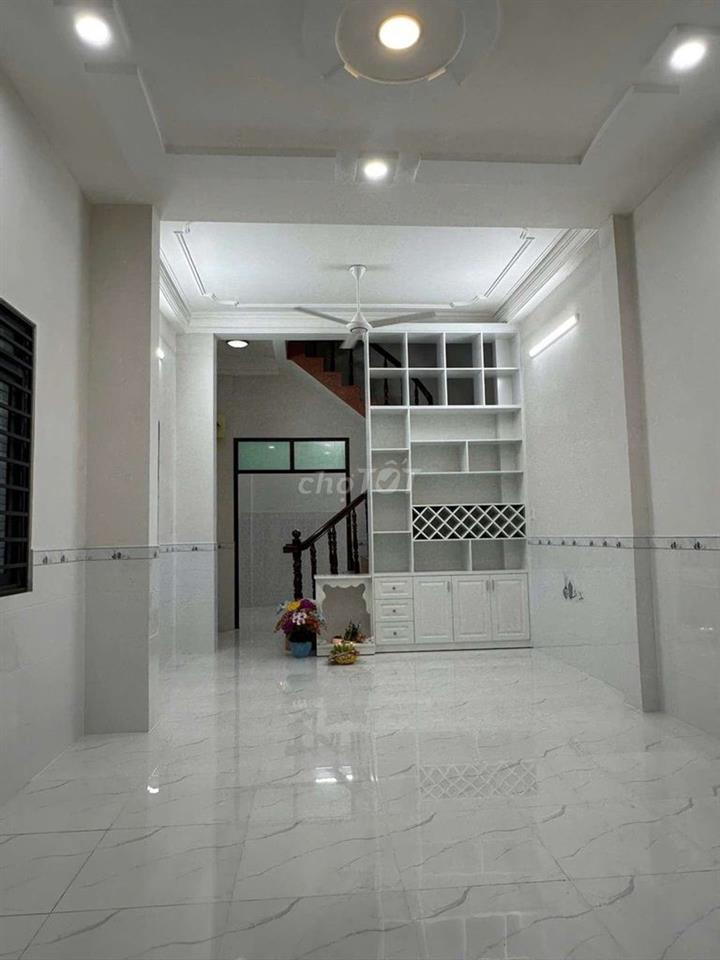 Nhà 48 m2, quận 6, gốc 3 MT gần chợ Bình Tây, 4 x12 m, nhỉnh 10 tỷ