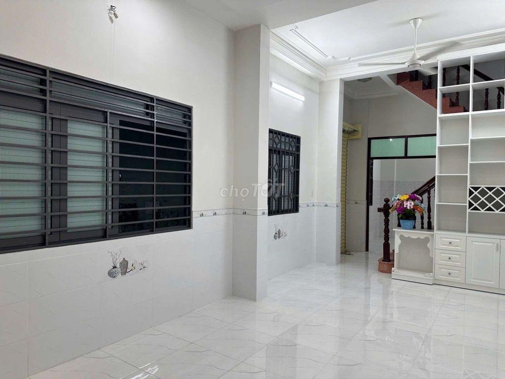 Nhà 48 m2, quận 6, gốc 3 MT gần chợ Bình Tây, 4 x12 m, nhỉnh 10 tỷ