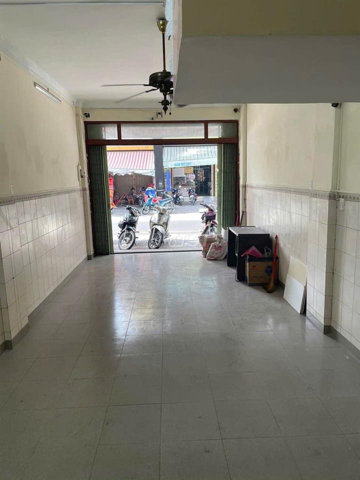 Cho thuê mặt bằng đẹp giáp ranh Quận 5 gần Bưu điện Chợ Lớn