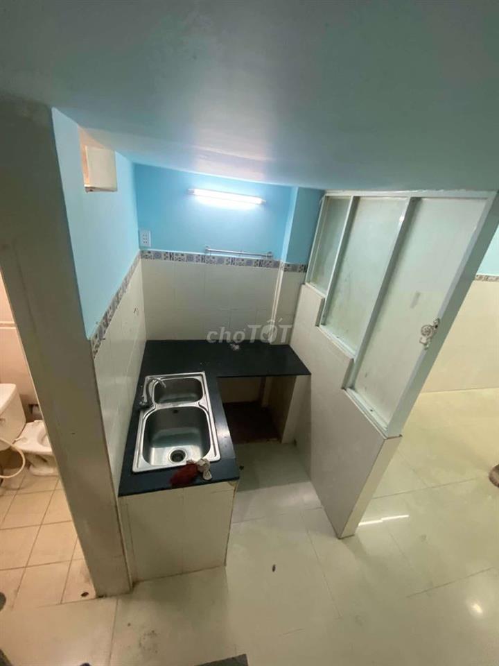 Chính Chủ cho thuê nhà nguyên căn Ni Sư Huỳnh Liên 