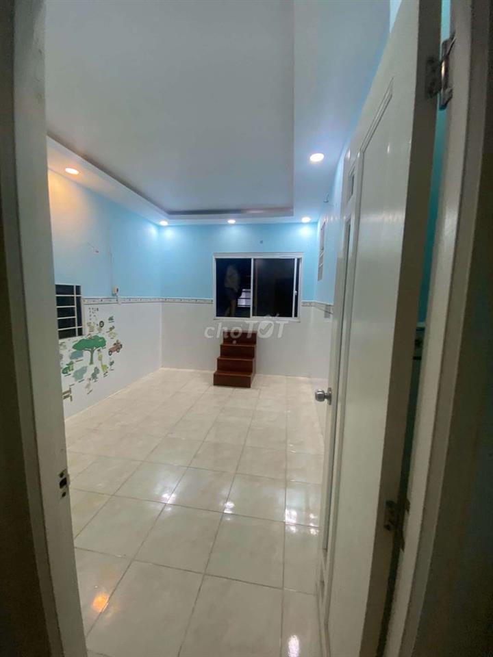Chính Chủ cho thuê nhà nguyên căn Ni Sư Huỳnh Liên 