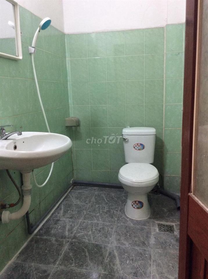 Nhà dư phòng cho thuê, 2 phòng liền kề 60m2 (Lầu 1), ngay Etown C.Hoà 