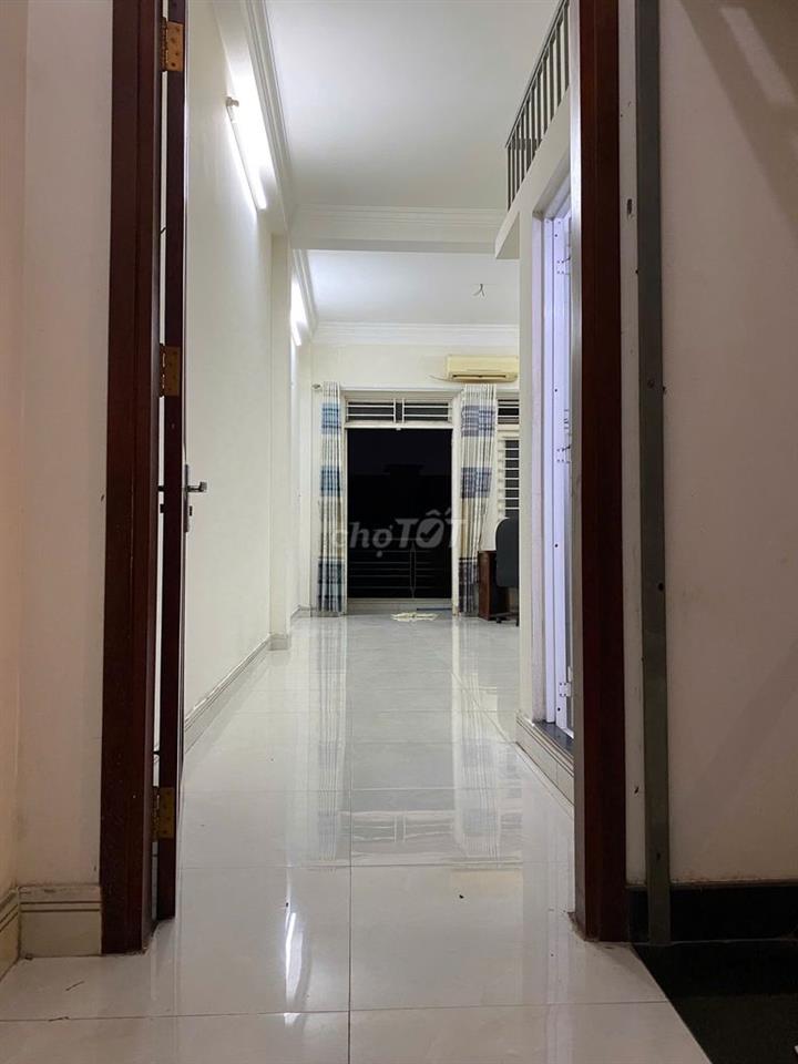 Phòng Trọ 50m2 BAN CÔNG GÁC XÉP gần Cộng Hòa, P Tân Bình