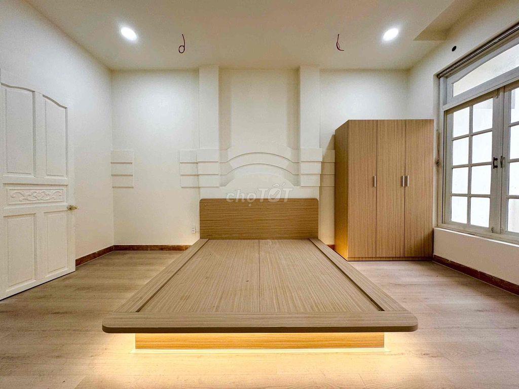 CĂN HỘ BAN CÔNG - VINCOM CỘNG HOÀ - GẦN NGUYỄN THÁI BÌNH - NHÀ FULL NT
