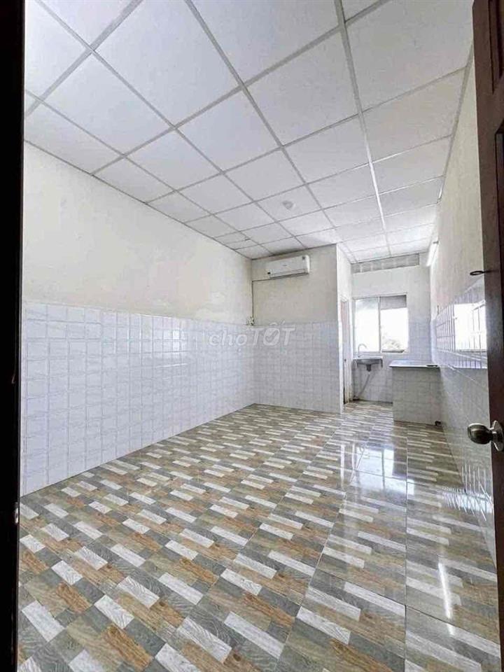 PHÒNG TRỌ GIÁ RẺ CÁCH ĐH CÔNG THƯƠNG 5P, DTICH 20m2, Giá chỉ từ 2TR5