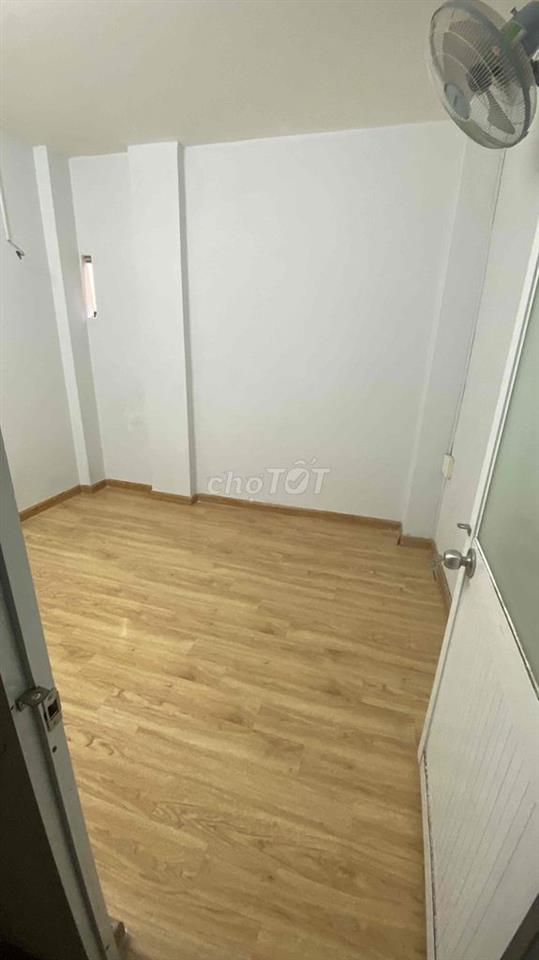 phòng trọ Máy Lạnh đủ tiện nghi giá 2tr5