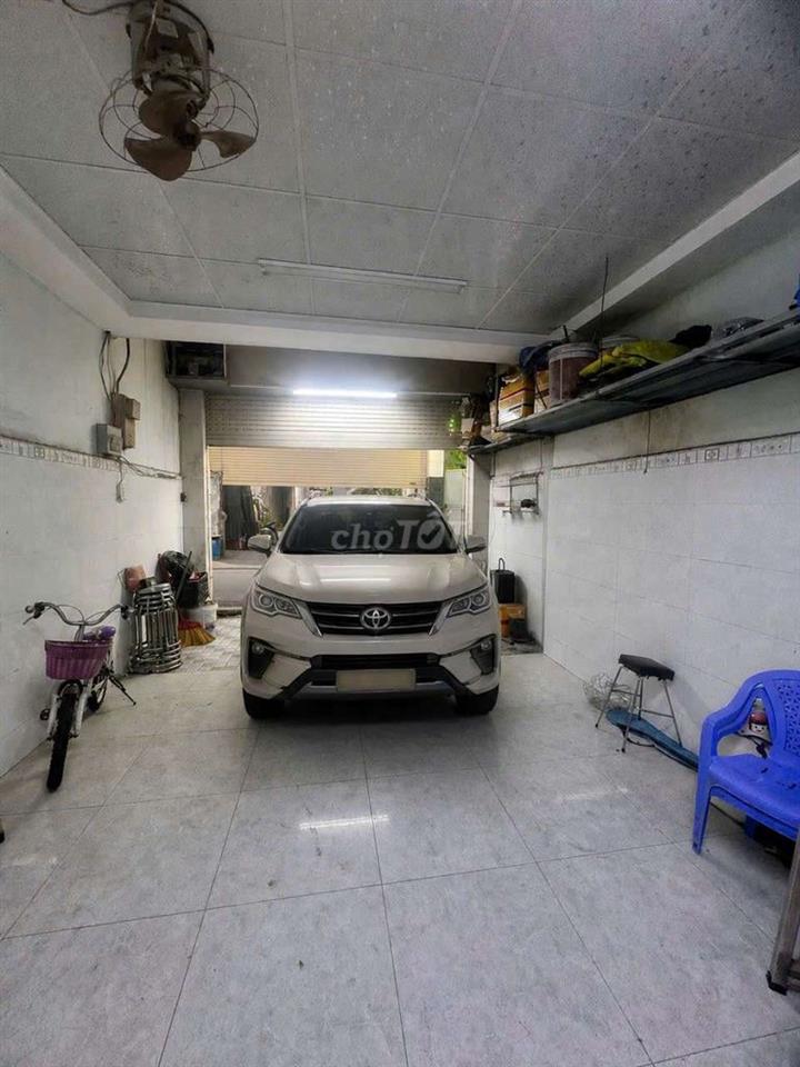 XE HƠI NGỦ NHÀ KẾ KDC HỒNG LONG