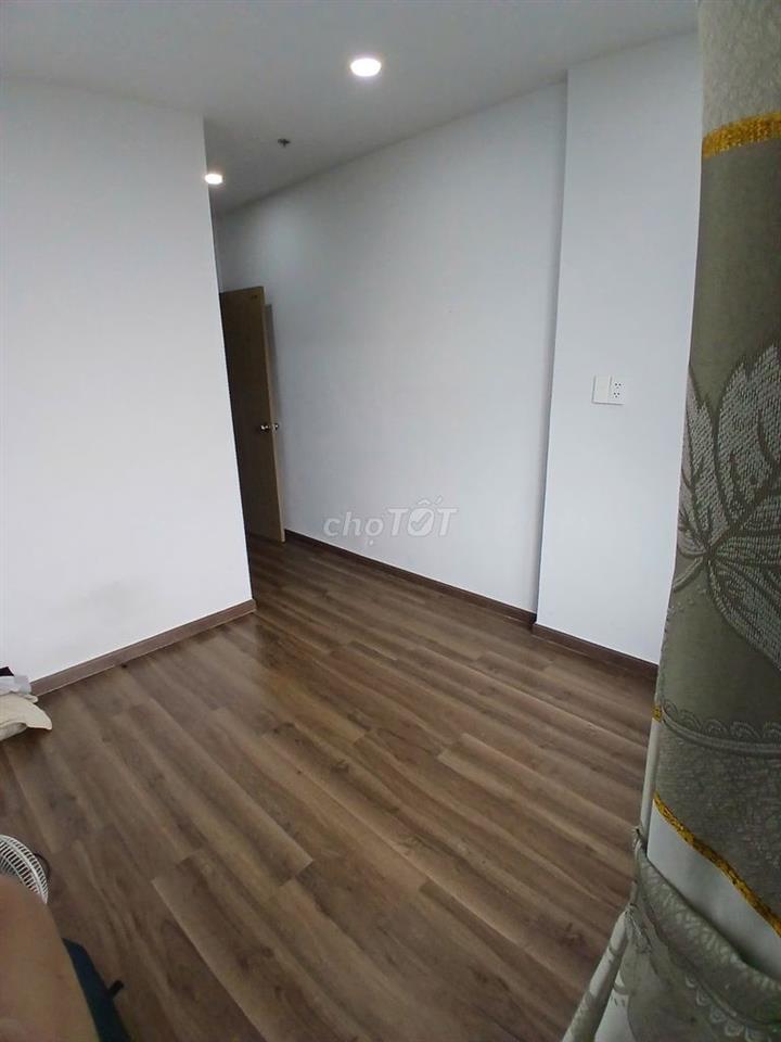 Chung cư 2PN 2WC 1tr7 gần làng đại học 6-8km 15-20ph đi xe (ở ghép)