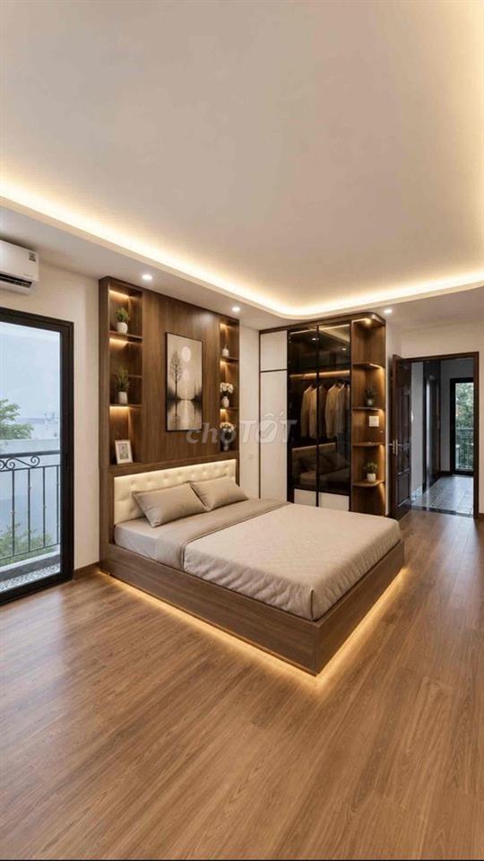 Cực Hiếm - 1 nhà ra phố Văn Cao , Ba Đình-Mới 100% thang máy-Lô góc 3