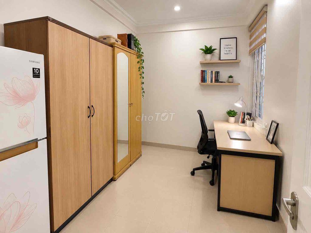 Giật Mình Sâu Sắc Khi Đến Ngôi Nhà Này - 1 bước  chạm Hồ Tây và Lotte