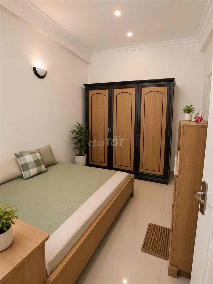Giật Mình Sâu Sắc Khi Đến Ngôi Nhà Này - 1 bước  chạm Hồ Tây và Lotte