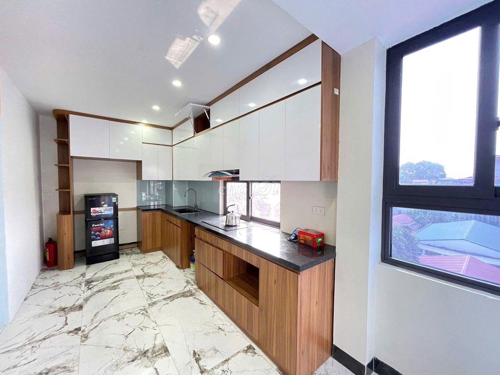 Cho thuê Ccmn ở 82 tân ấp - ba đình 