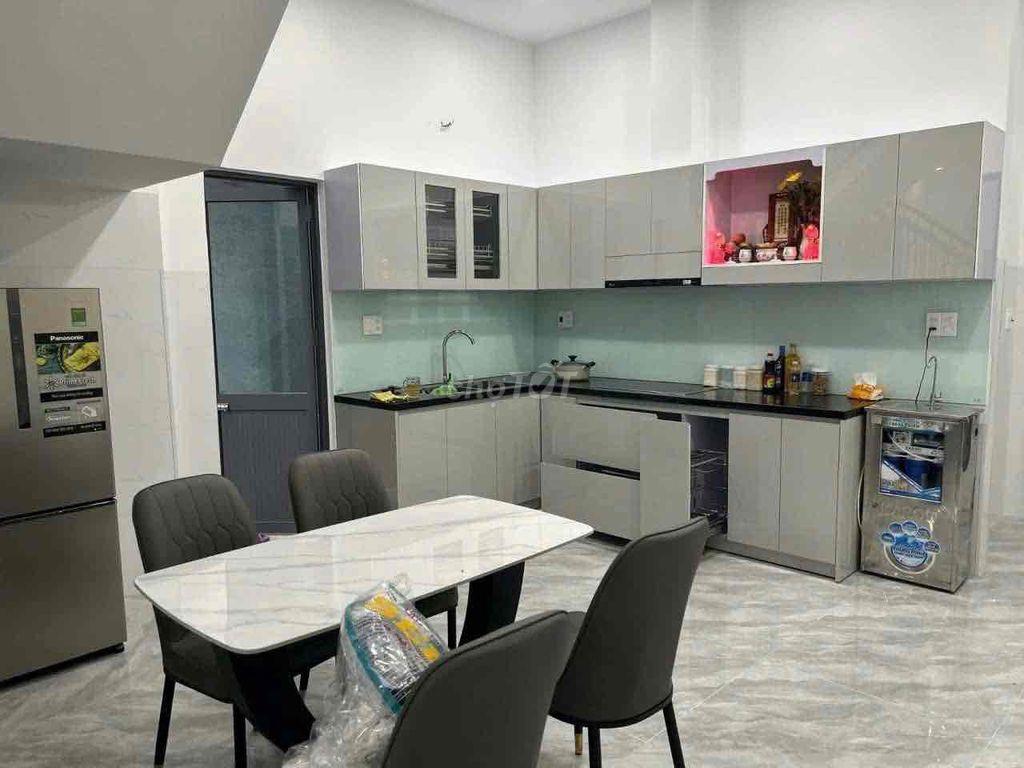 nguyễn đình chiểu nhà 2 tầng cho thuê