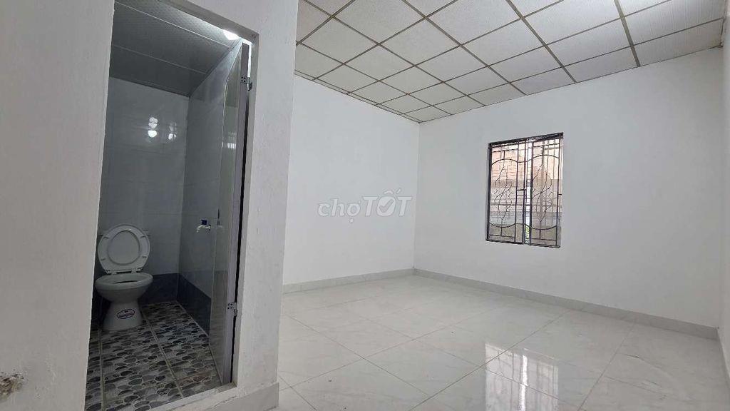 CHO THUÊ PHÒNG MỚI XÂY - GIÁ TỐT, TIỆN NGHI, AN NINH Đ.TÔ HIẾN THÀNH,