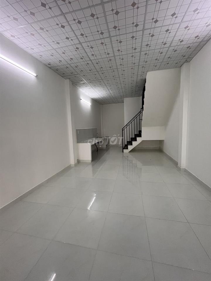 Bán nhà phố kèm 3 phòng trọ - SH riêng