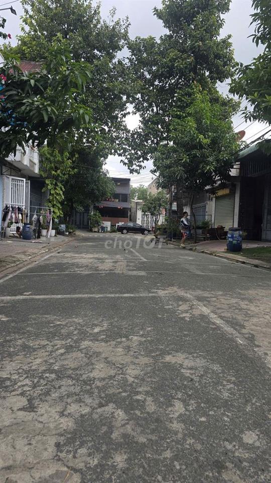 NHÀ C4 KDC ĐẠI QUANG – SÁT CHỢ ĐẠI QUANG
