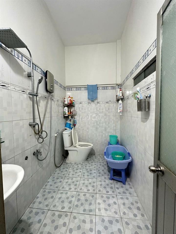 NHÀ HOÀN CÔNG SÁT CHỢ ĐOÀN THỊ KIA– DĨ AN