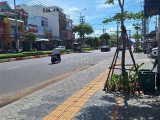 Bán Nhà Đất Mặt Tiền Trung Tâm Sát Vòng Xoay Bà Tô