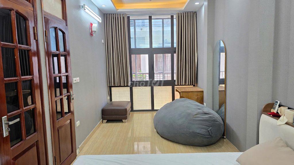 Cho thuê nhà 6 tầng vừa kinh doanh vừa cho thuê phòng ở trên được