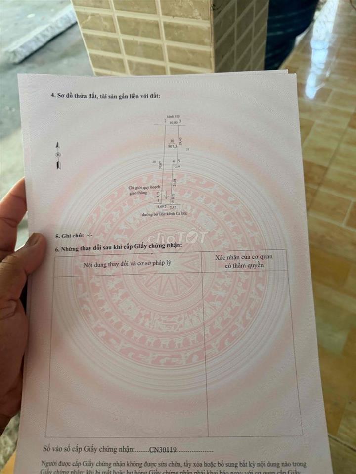 cần bán 2 căn nhà và 9 công vườn mít đang lấy trái