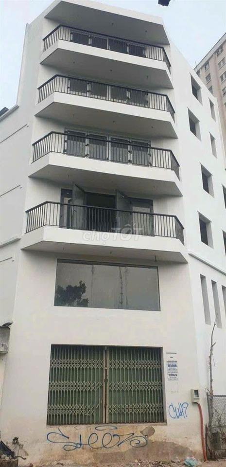 MT Trường Sa, nhà xây không hết diện tichs