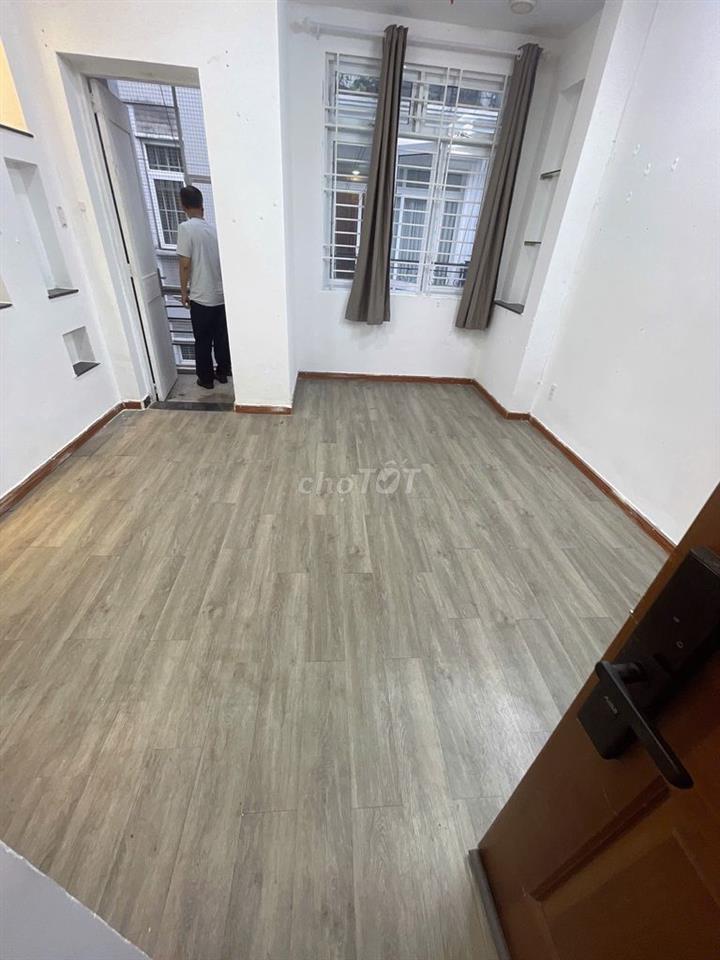CÁCH 50M MT PHAN XICH LONG - CHO THUÊ NHÀ MẶT TIỀN HOA THỊ – PHÚ NHUẬN