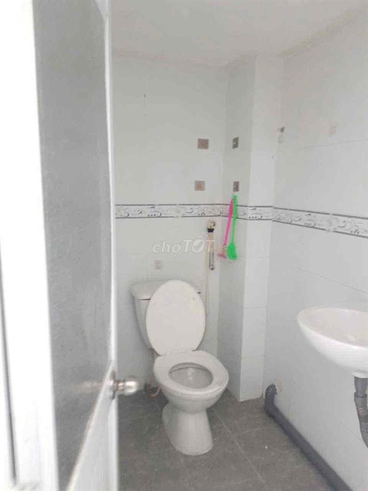 nhà nguyên căn 2 phòng ngủ