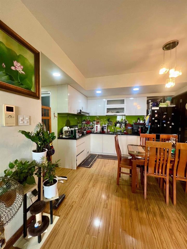 Cần bán căn góc tầng cao view đẹp