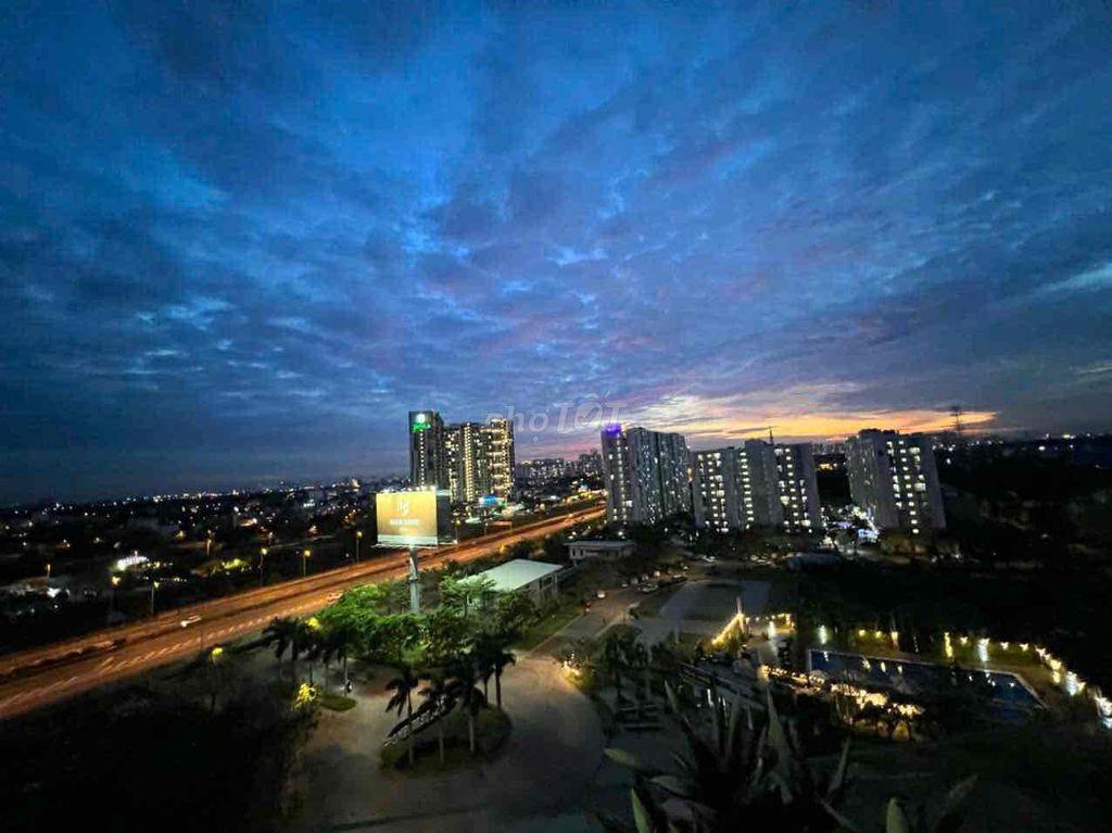 Cần bán căn góc tầng cao view đẹp
