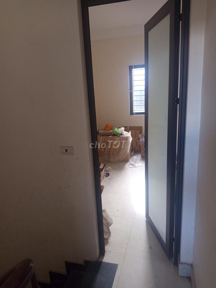 Bán nhà chính chủ phố Nguyễn Khoái, Hà Nội, 36 m2, 4 tầng