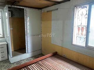 Cho thuê căn tập thể tầng 3 Giá 5 triệu