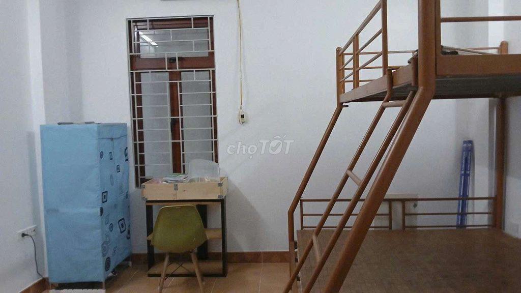 Cho thuê nhà ngõ 562 Thụy Khuê