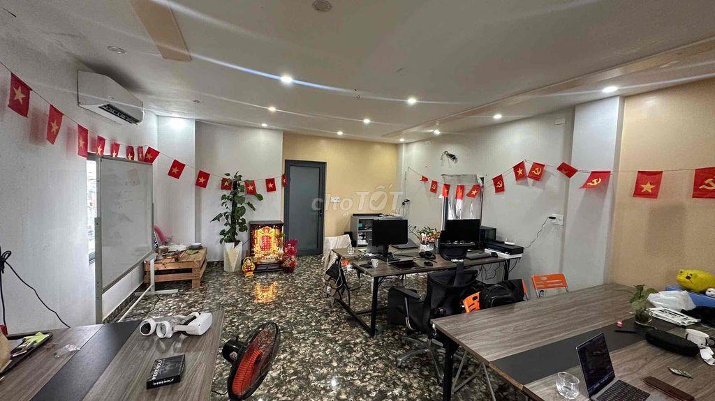 Cho Thuê Văn Phòng Tầng 4 Mặt Tiền Trần Cao Vân