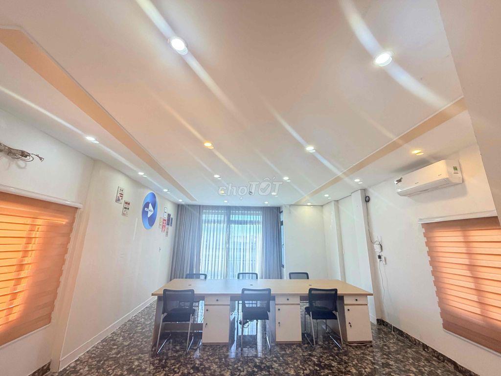 Cho Thuê Văn Phòng Tầng 4 Mặt Tiền Trần Cao Vân