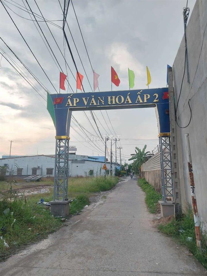 đất Hựu Thạnh Đức Hòa