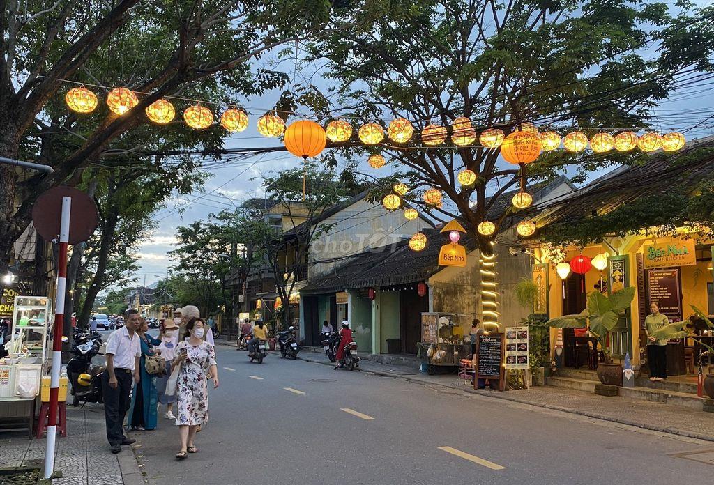 Bán nhà mặt phố đường Phan Châu Trinh, Hội An, Đà Nẵng mới