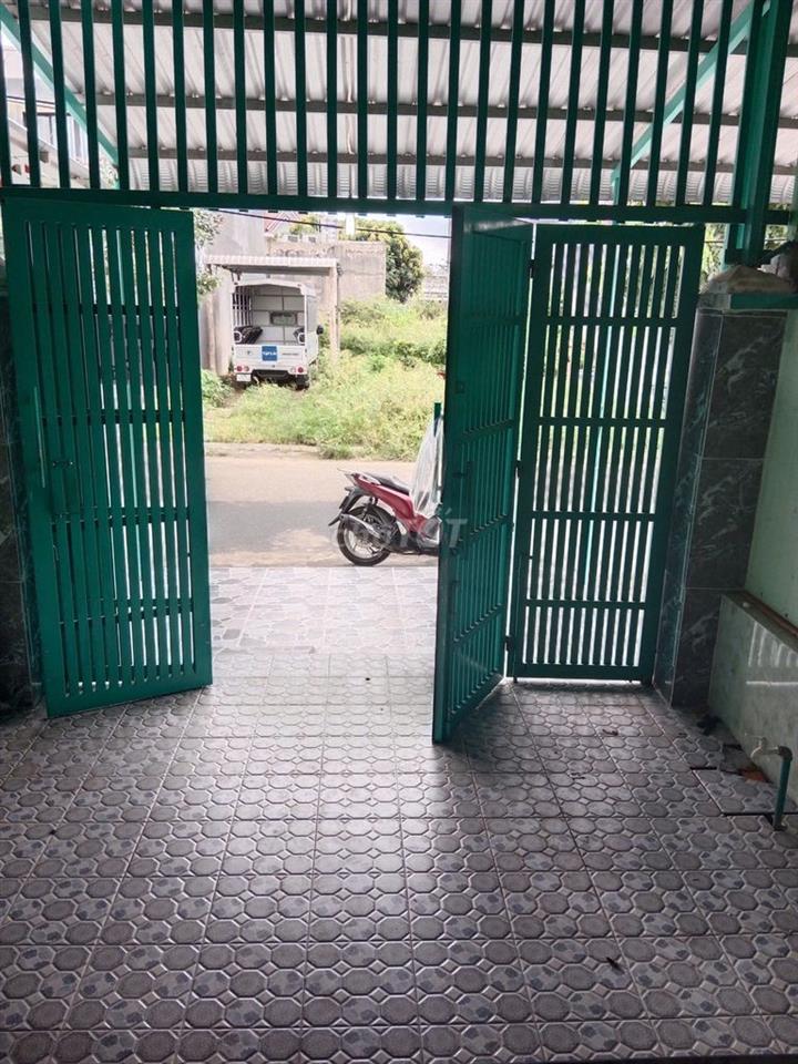 Bán nhà 1 trệt 1 lửng đường nhựa KDC Văn Thánh, trung tâm Phan Thiết