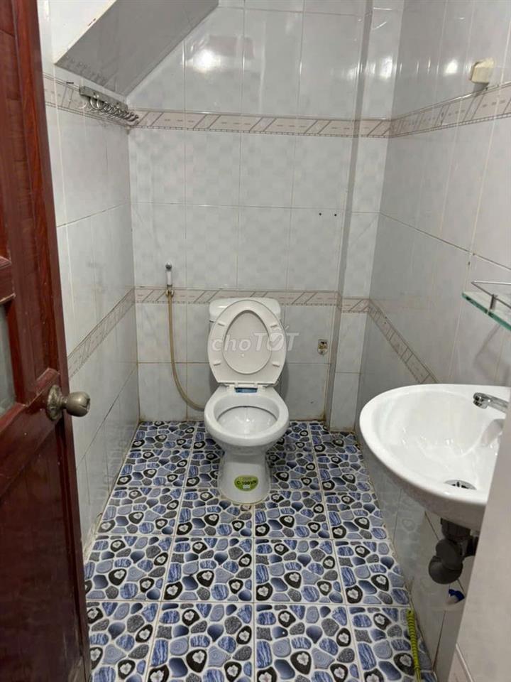 NHÀ PHỐ KHU DÂN CƯ YÊN TĨNH