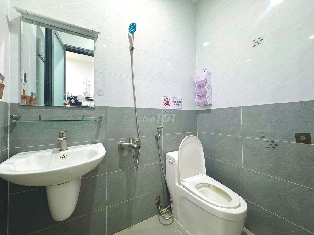 CHUNG CƯ MINI SÁT NGÃ NĂM CHUỒNG CHÓ VÀ ĐẠI HỌC CÔNG NGHIỆP