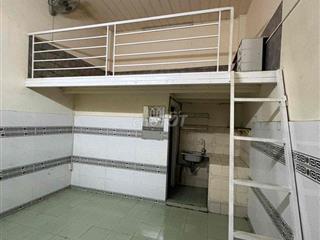 phòng cho sạc xe điện và free phí dịch vụ