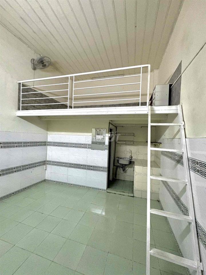 phòng cho sạc xe điện và free phí dịch vụ